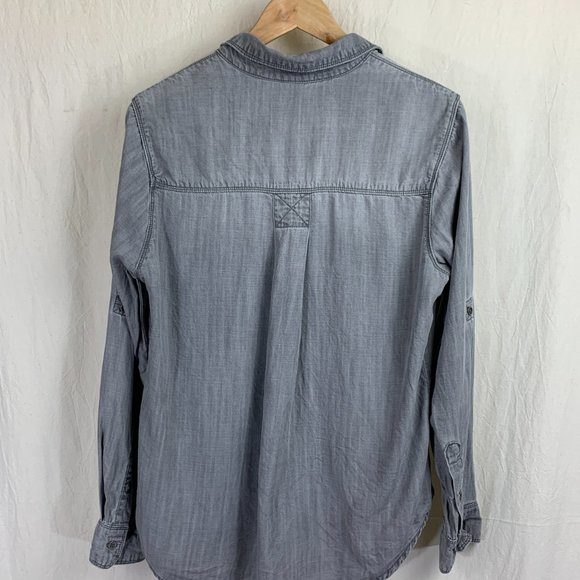 Cloth & Stone Collared Button-Up Shirt in Light Grey Tencel - Picture 6 of 9